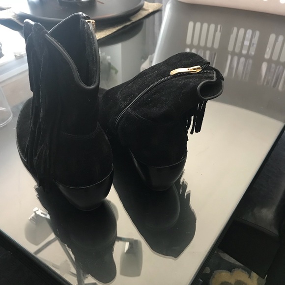 Vince Camuto booties - Picture 2 of 4